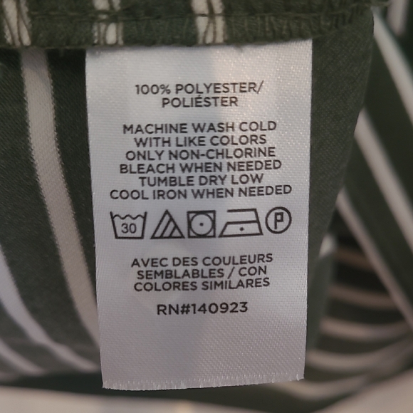 LOFT Button Down Shirt Green with White Stipes Size XL (Pants Sold Seperately) - Picture 5 of 8